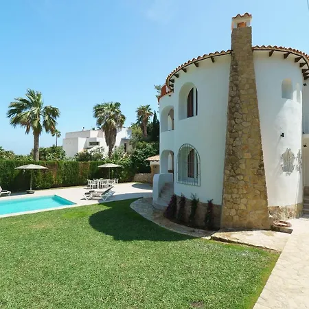 Lucia Villa